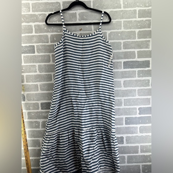 Francesca Bettini Dresses & Skirts - Francesca Bettini Navy Blue White Striped‎ Linen Midi Dress Size Small